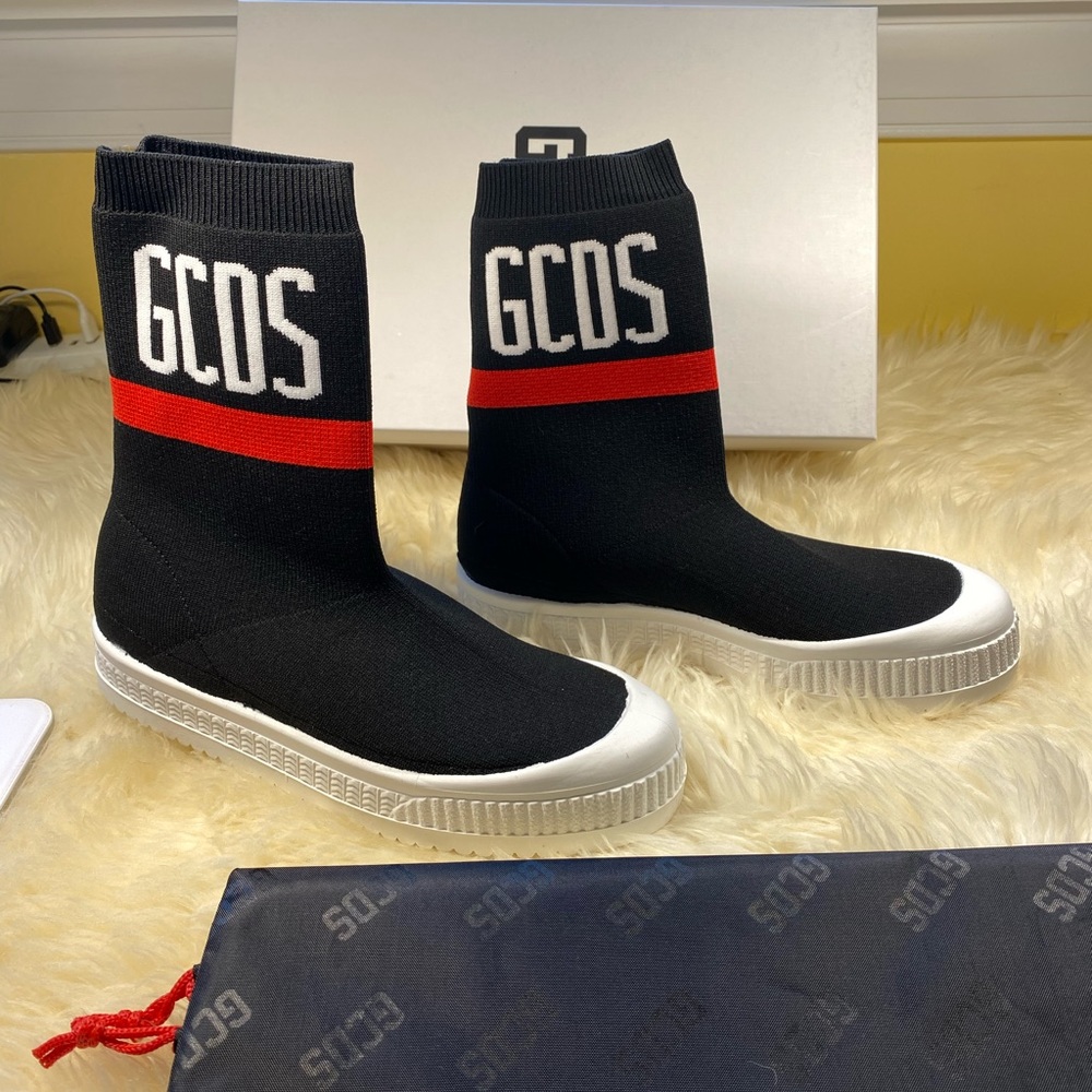 New authentic GCDS sock boots